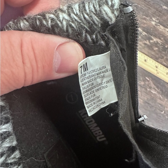 Khombu Black Ankle Boots with Gray Knit Cuff - Picture 9 of 11